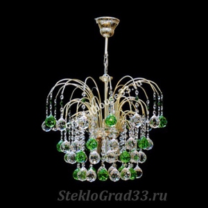 Каскад с цветными шарами